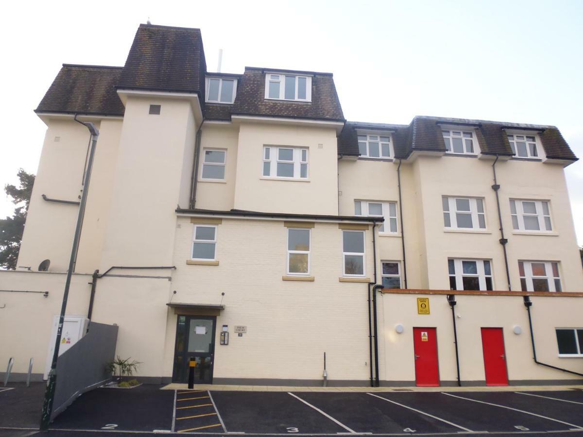 Close To Beach And Town Square Bournemouth Exterior photo