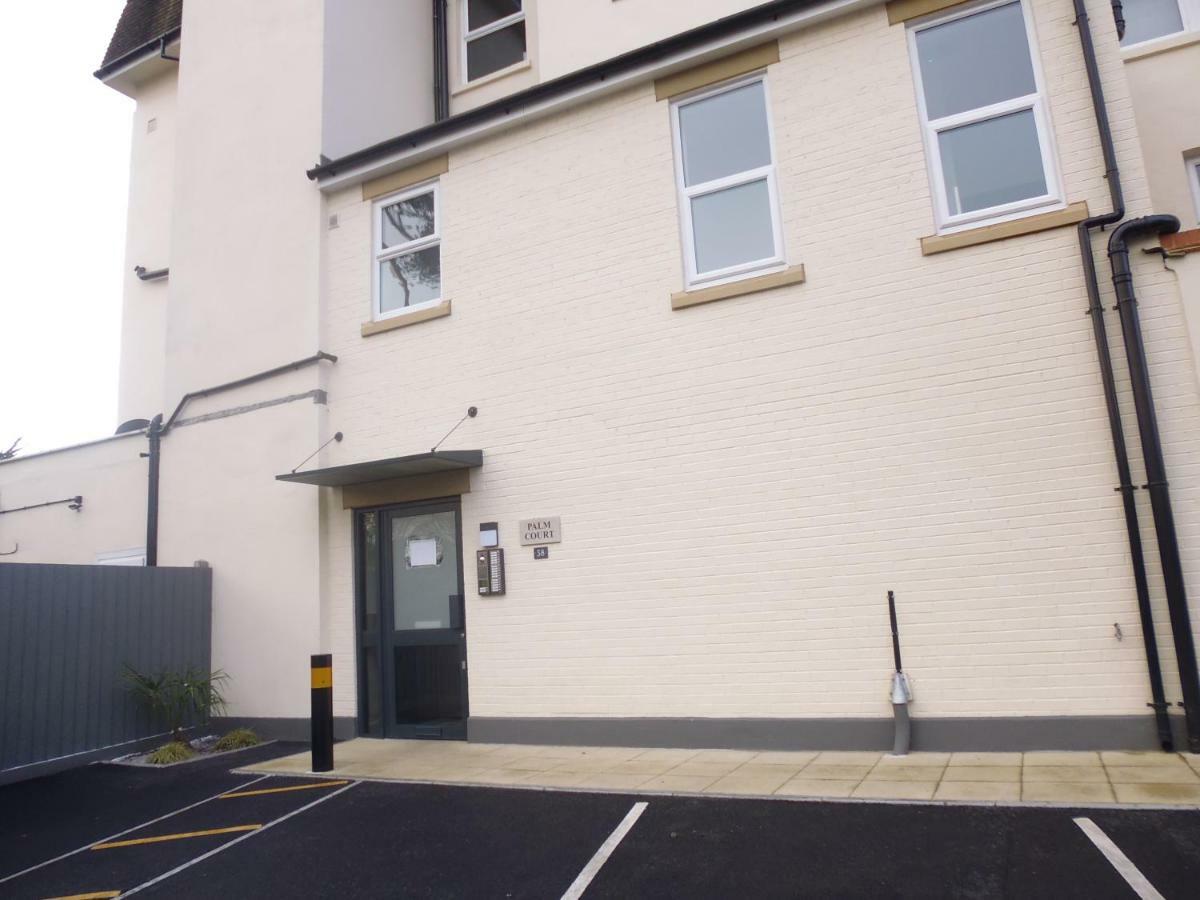 Close To Beach And Town Square Bournemouth Exterior photo