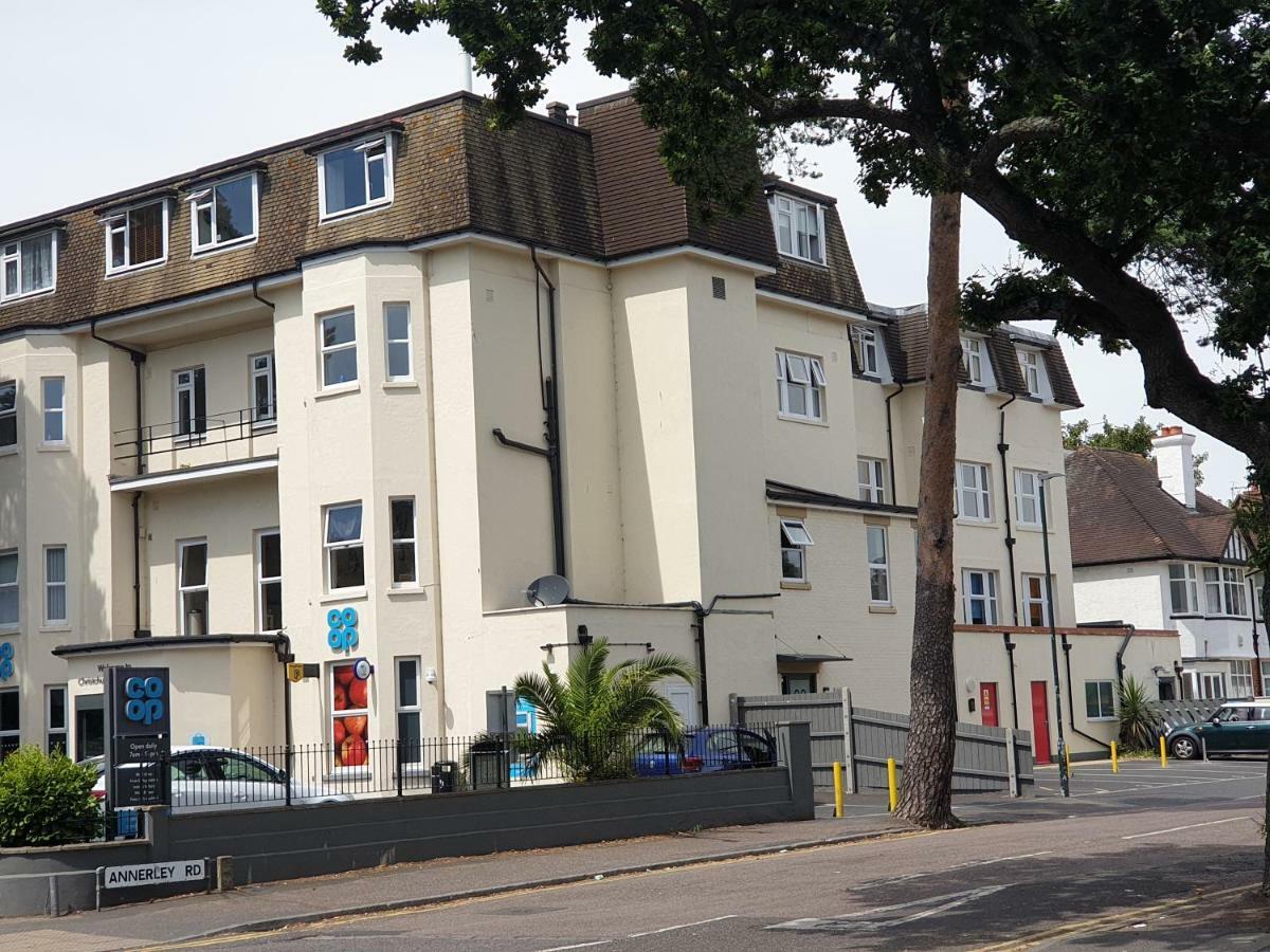 Close To Beach And Town Square Bournemouth Exterior photo